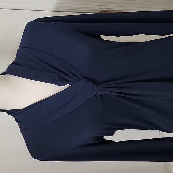 Premise Size L, Long Sleeve Twist Front Navy Blue V Neck Top, Exc. Used Cond. - Picture 2 of 11